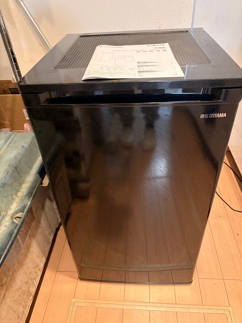 IRIS OHYAMA ノンフロン冷凍庫 60L 2023年製中古美品