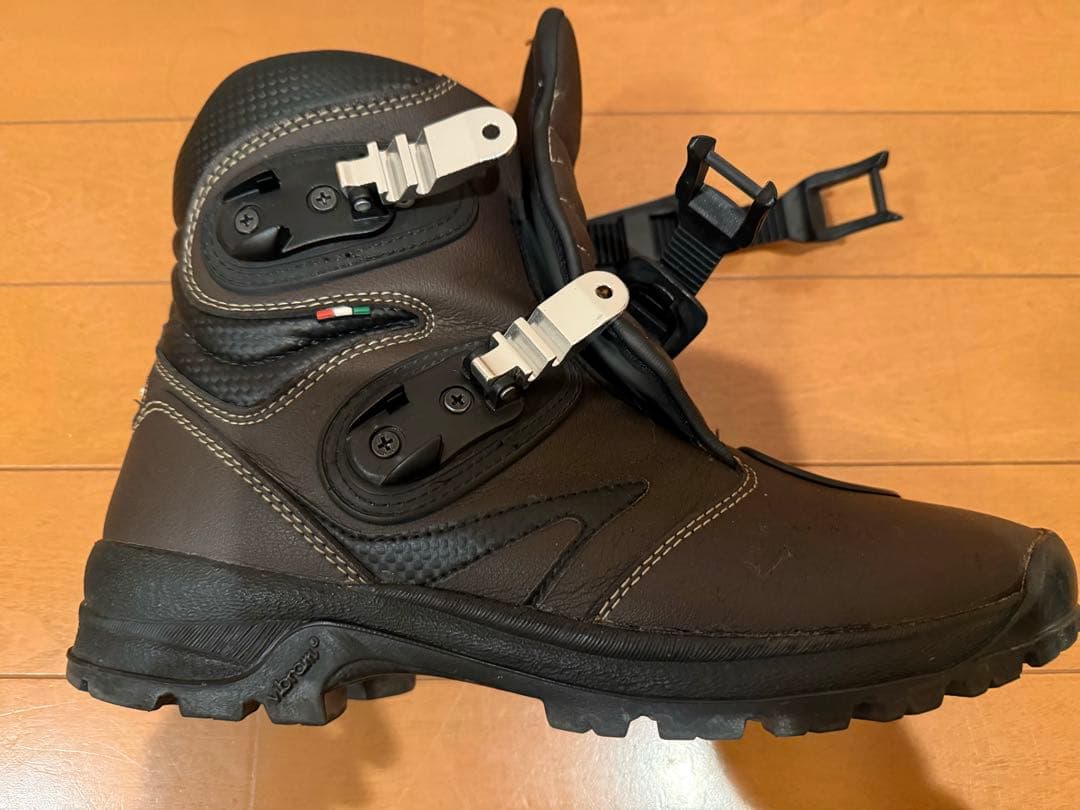 使用数回の美品 ガエルネ　GAERUNE バイクブーツ ブラウン　27.0㎝