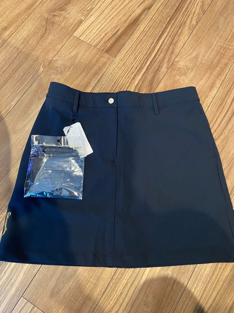 レザレクション　ネイビースカート