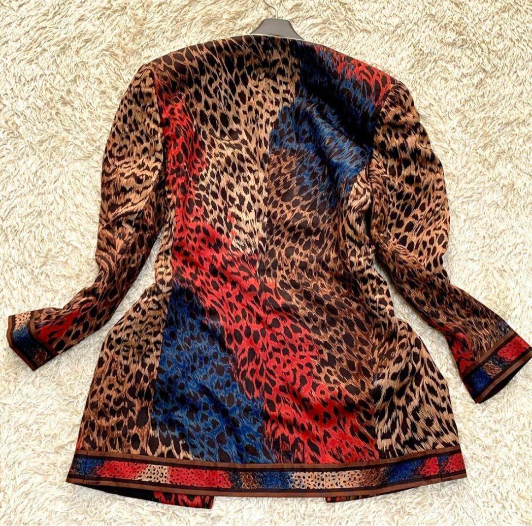 LEONARDレオナール　豹柄　絹シルク ノーカラー上下セットアップ　レオパード