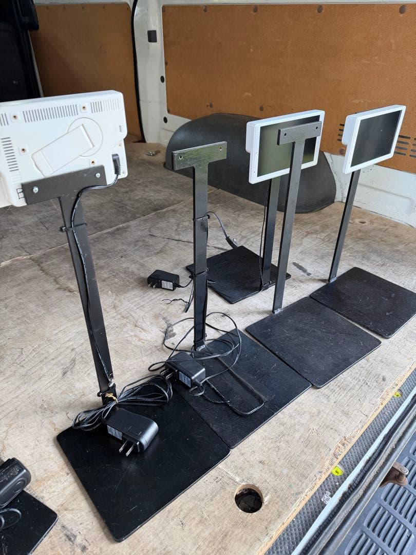 7インチモニター専用スタンド(販促グッズ)