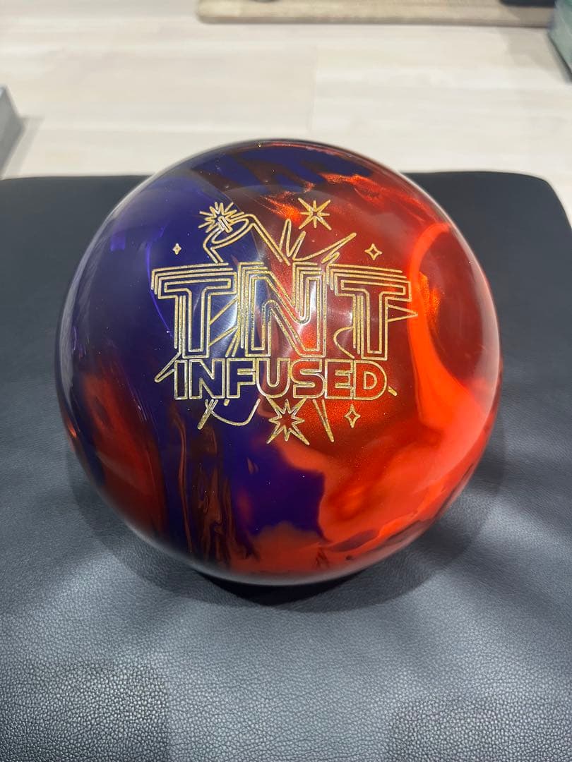 TNT INFUSED ボウリングボール