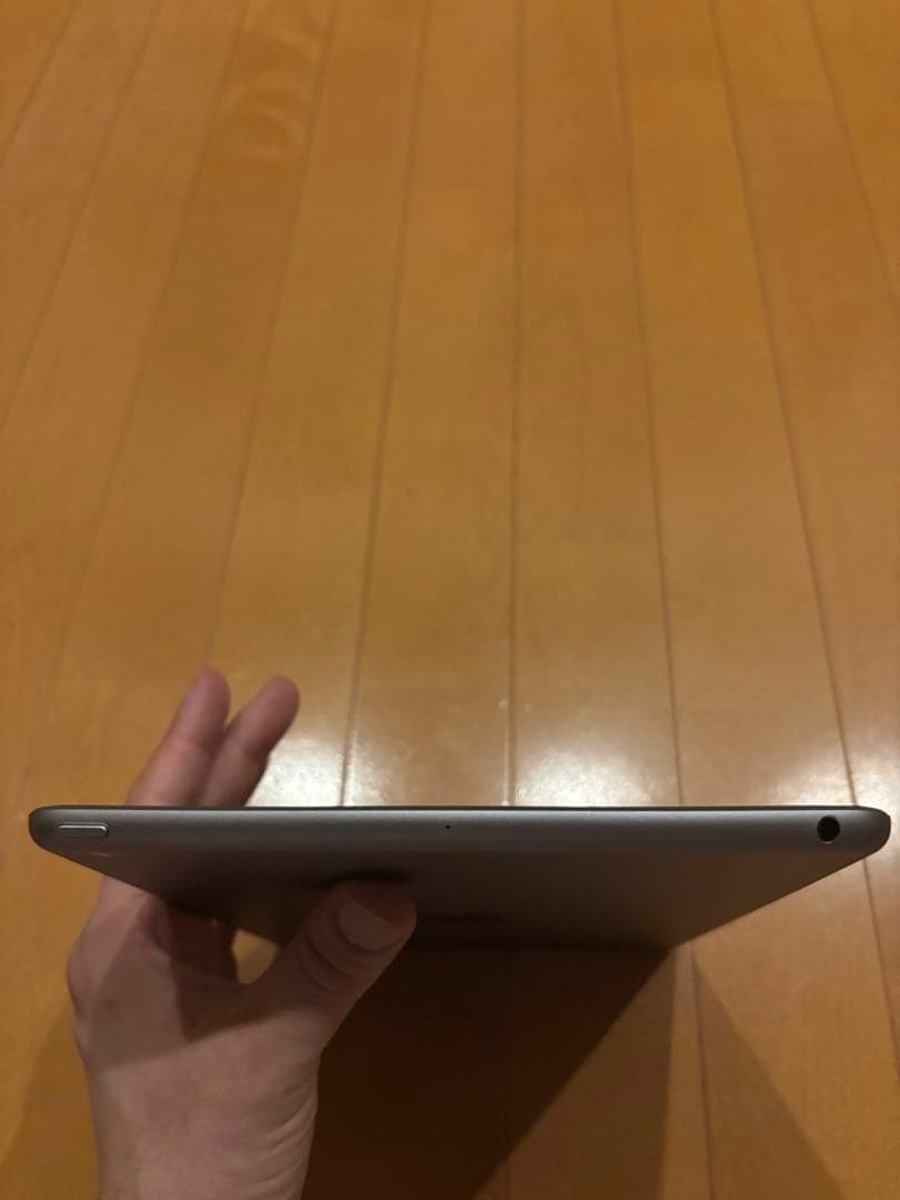 Apple iPad 第6世代 128gb Wi-Fi
