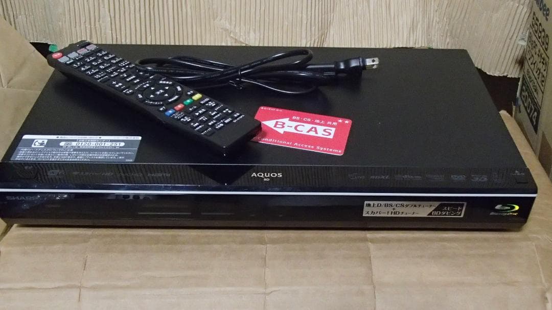 AQUOS ブルーレイレコーダー BD-W510,スカパーチューナー搭載、W録画