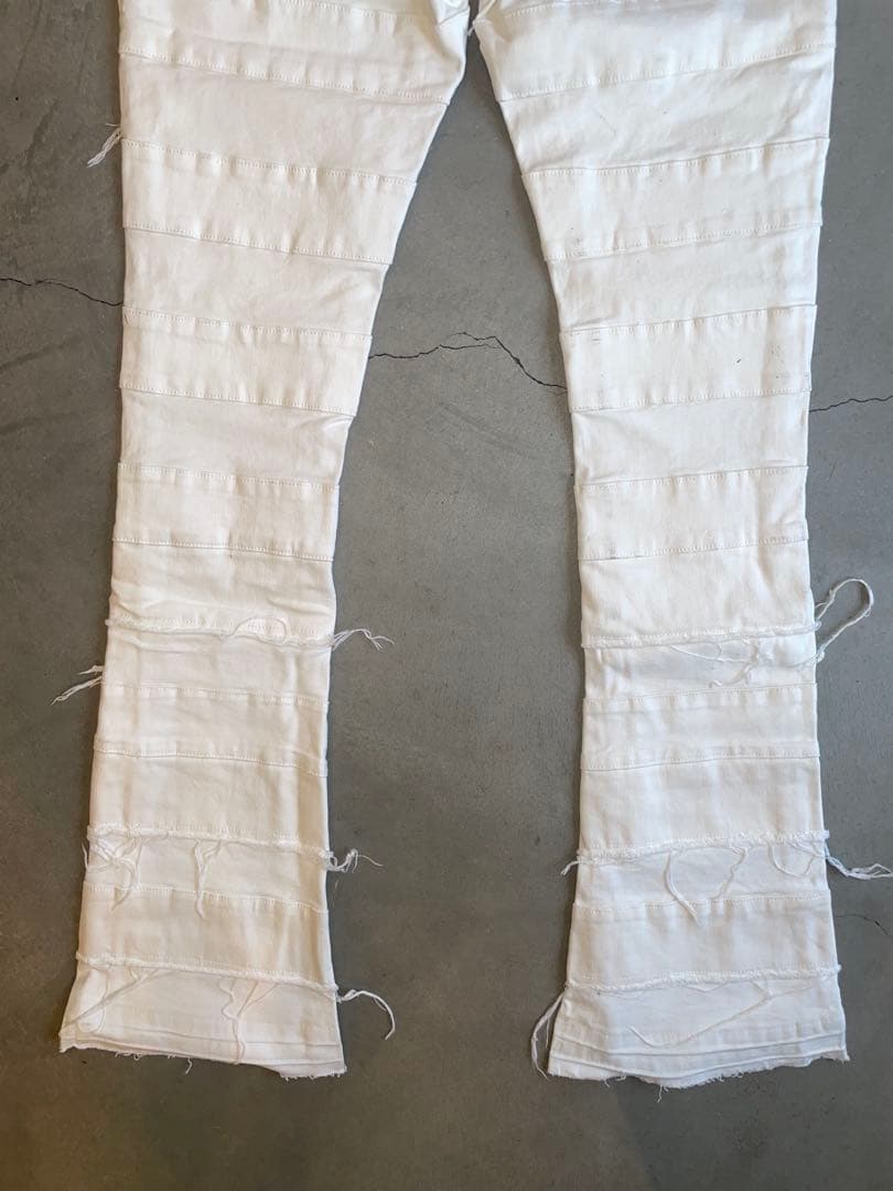 VALABASASバラバサスダメージパネルホワイト ブーツカットデニム　30