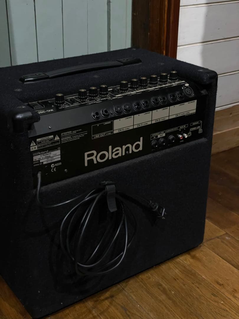 Roland KC-350モニタースピーカー／キーボードアンプ／ＤＩ付属