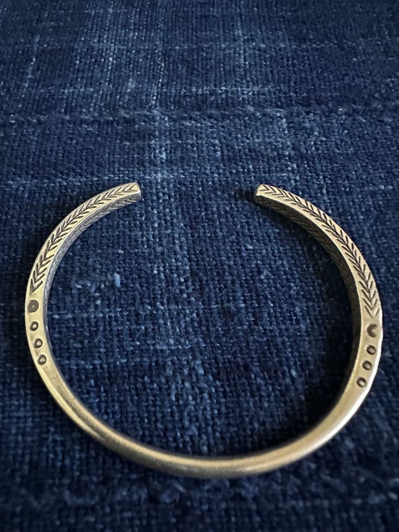 12カレン族、首長族、カレンシルバー、純銀、タイ　チャトチャックマーケット