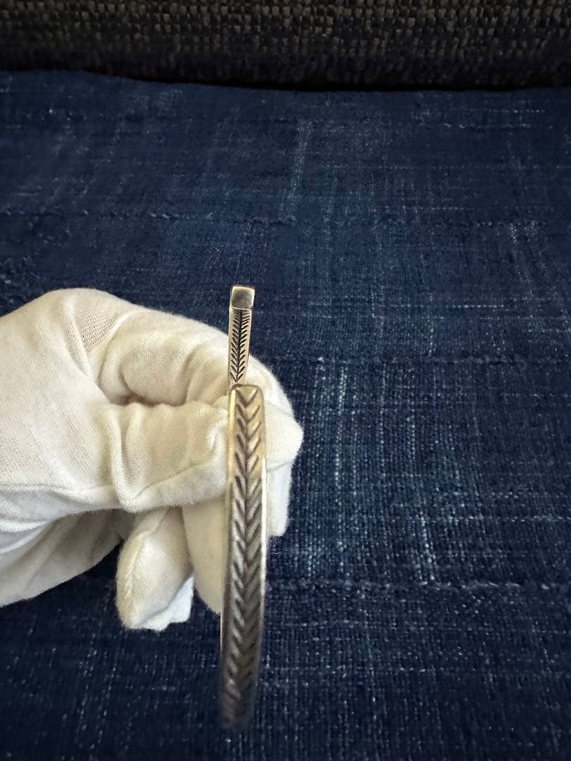 12カレン族、首長族、カレンシルバー、純銀、タイ　チャトチャックマーケット