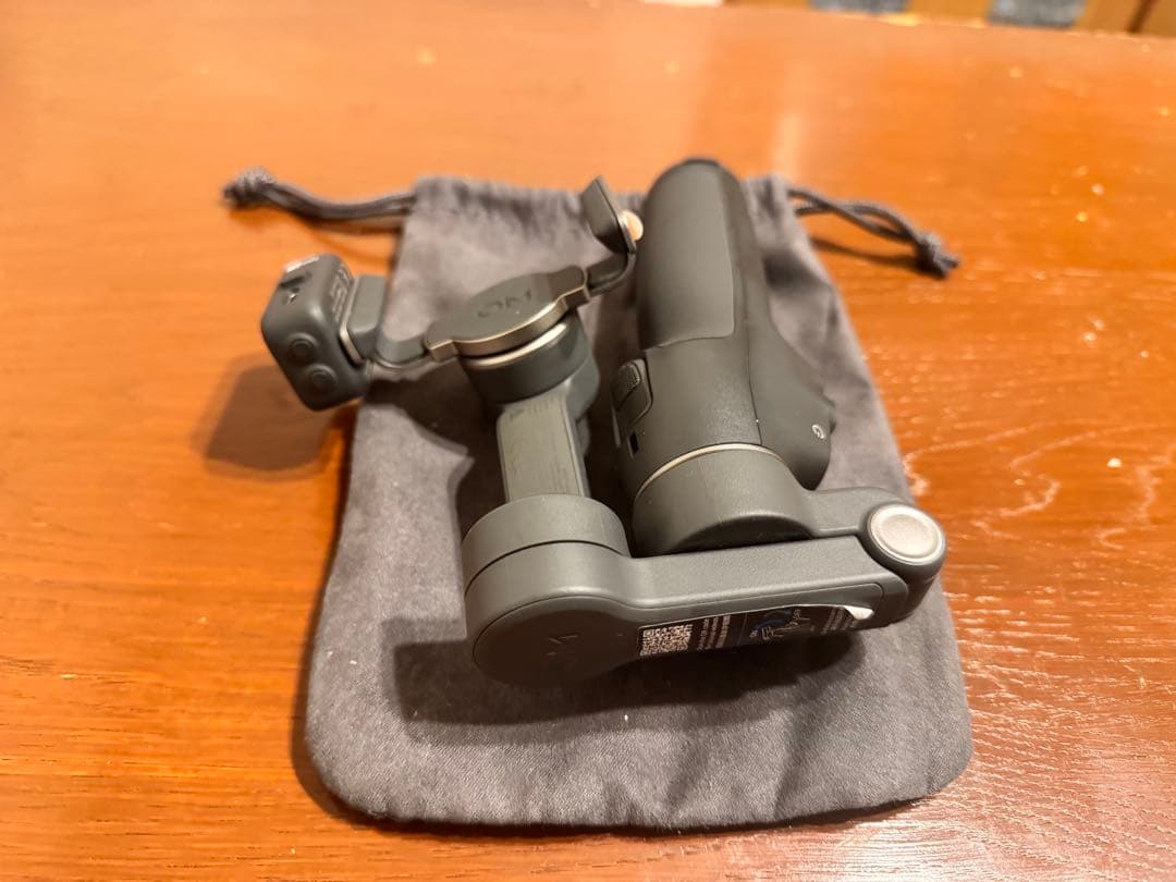 DJI スマホ ジンバル 7P ジンバルスタビライザー 10時間使用 スマホ充電