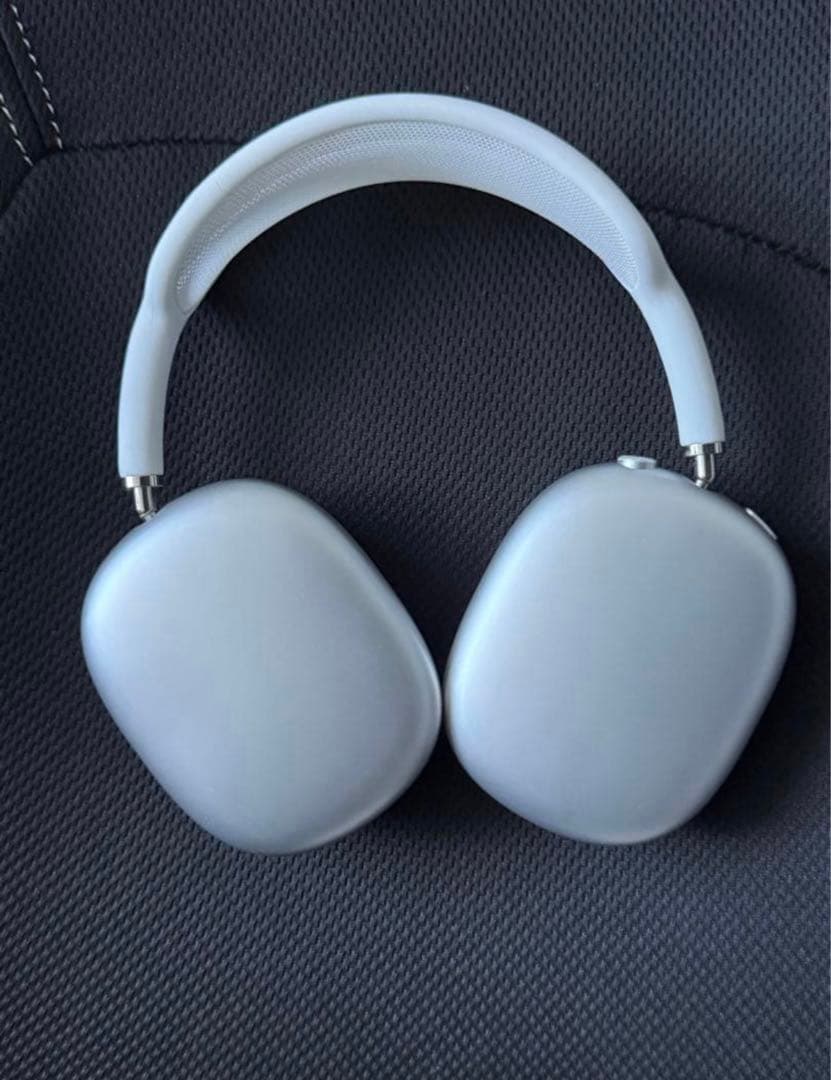AirPods Max シルバー