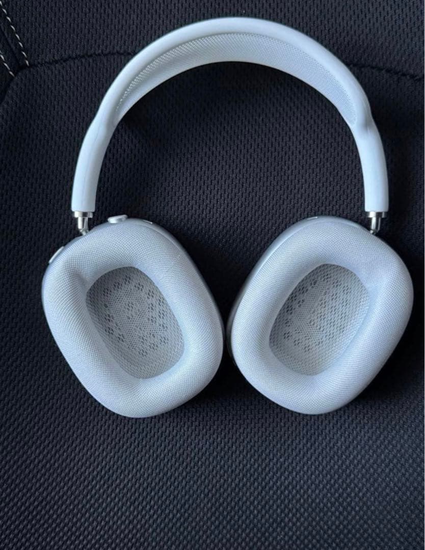 AirPods Max シルバー