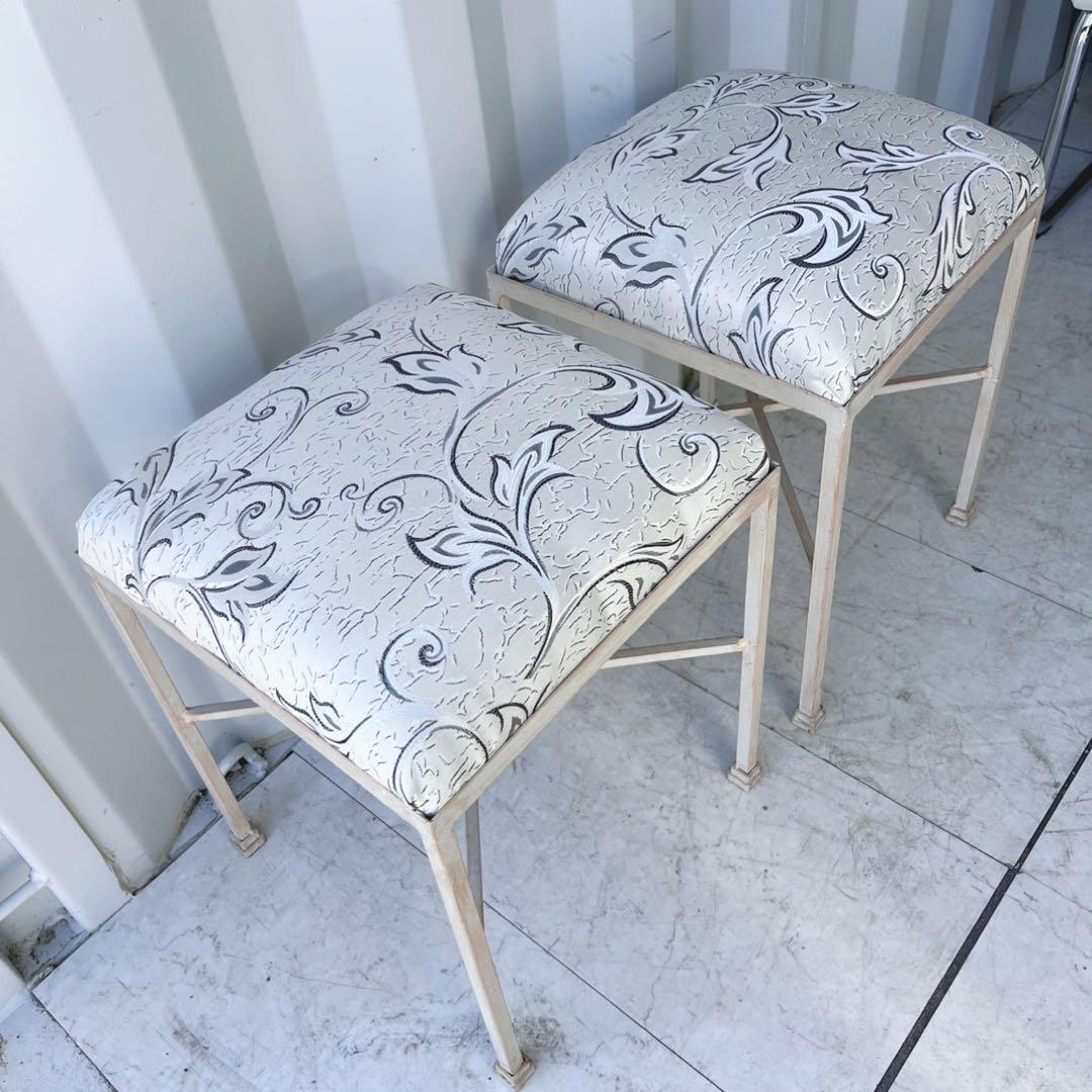 取付無料！おしゃれアンティークホワイトアイアンフレームスツール2脚セット！