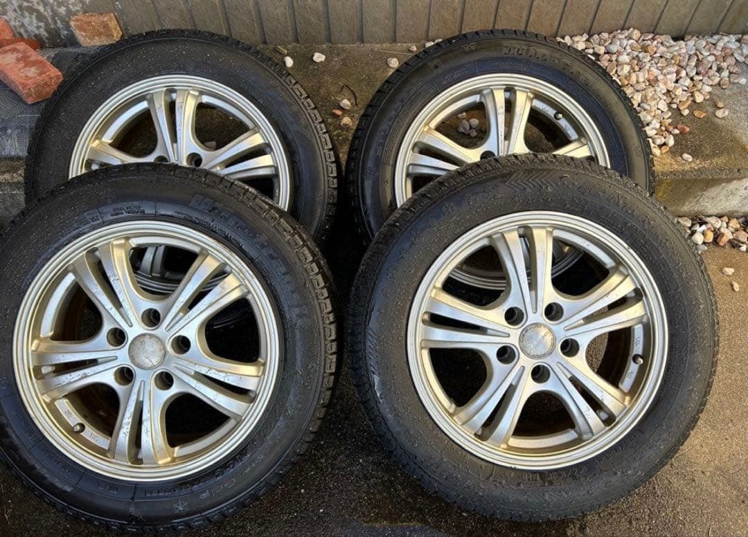 16インチ 冬用タイヤホイールセット 195/65R16 スタッドレスタイヤ