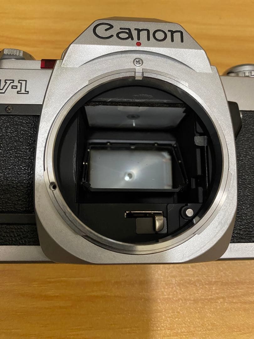 Canon AV-1 キャノン一眼レフフィルムカメラ ※電池入れ動作確認済