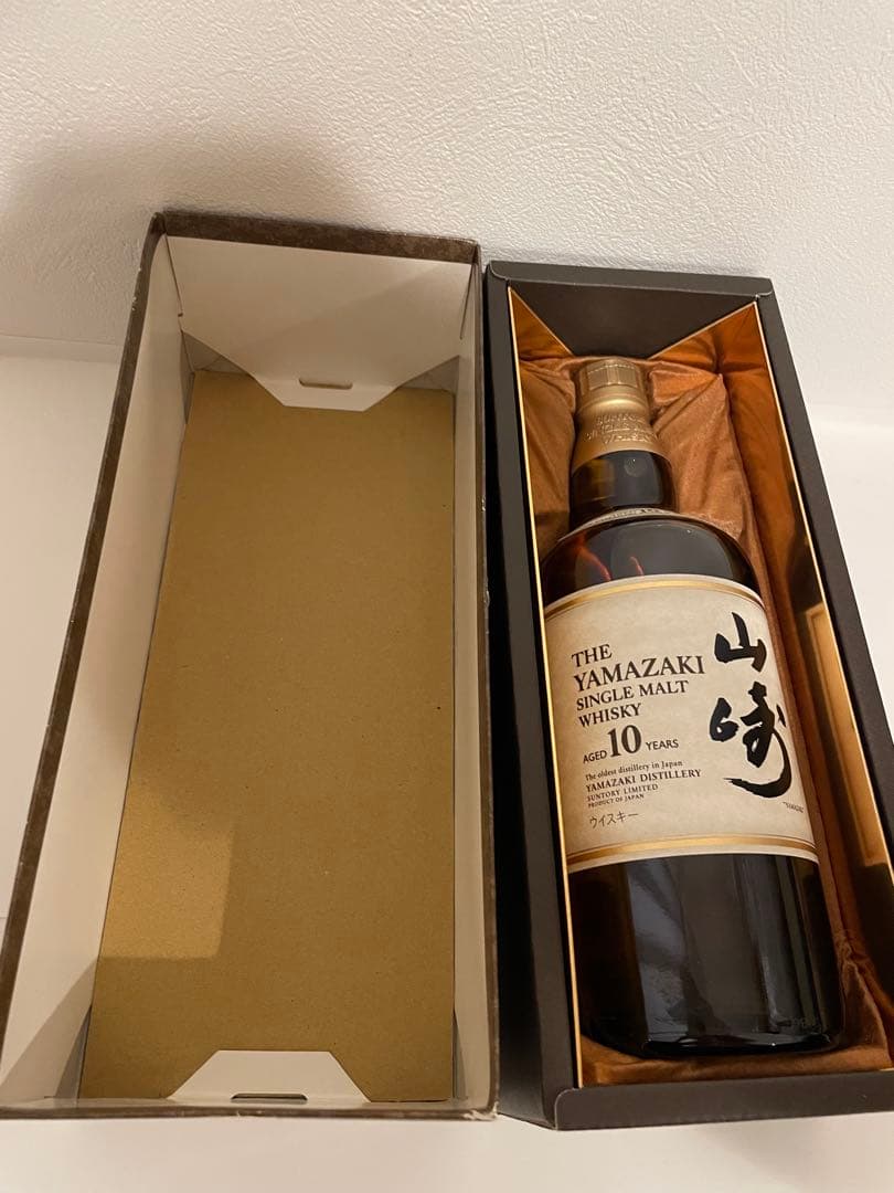 サントリー山崎10年 シングルモルト700mlYAMAZAKI SUNTORY
