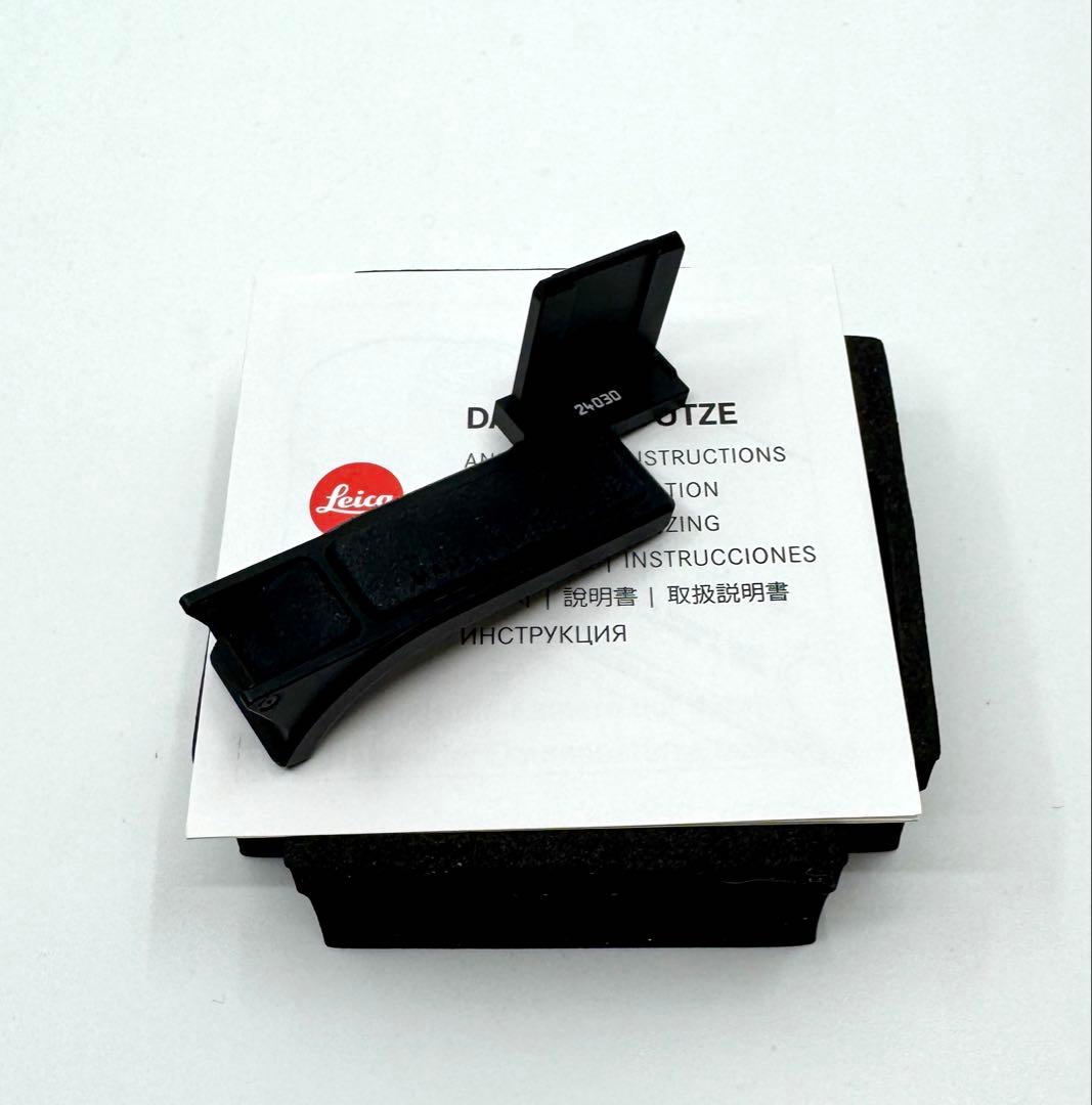 ライカ サムレスト ブラック M11用 24030