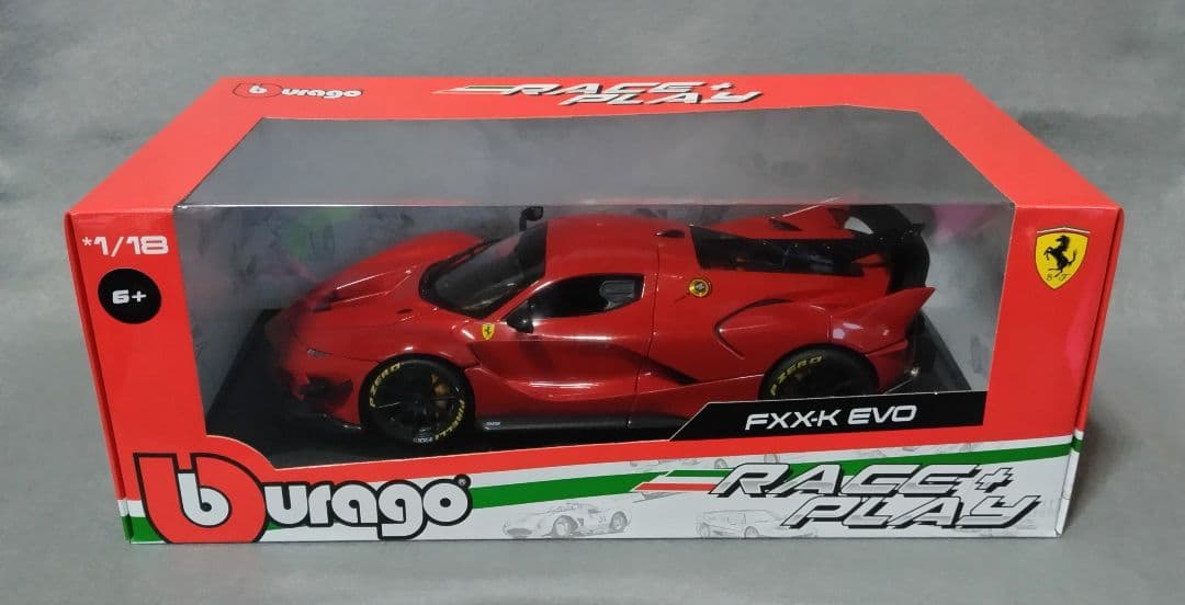 やっしー　Bburago FXX-K EVO 1/18　限定カラー