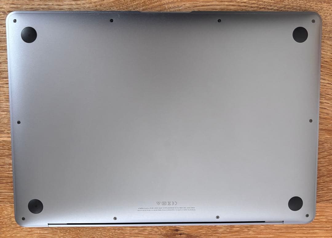 MacBook本体 Apple MacBookAir M1 2020 8GB 256GB