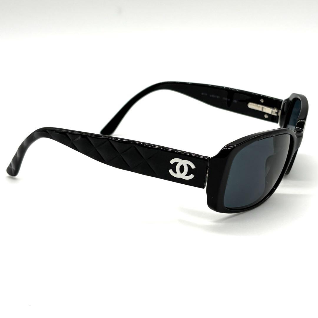 シャネル 5111 カメリア サングラス ブラック プラスチック 美品 正規品