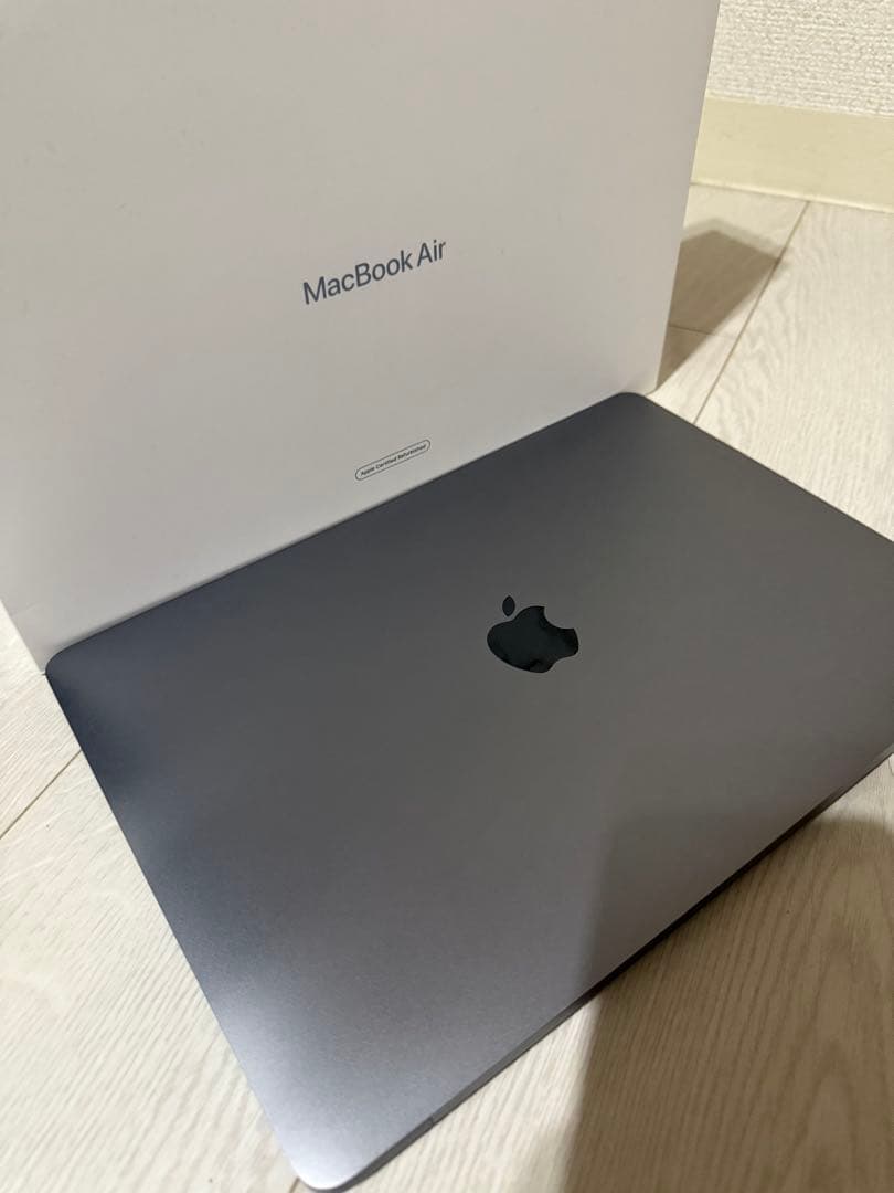 MacBook Air 2020 8GB スペースグレー