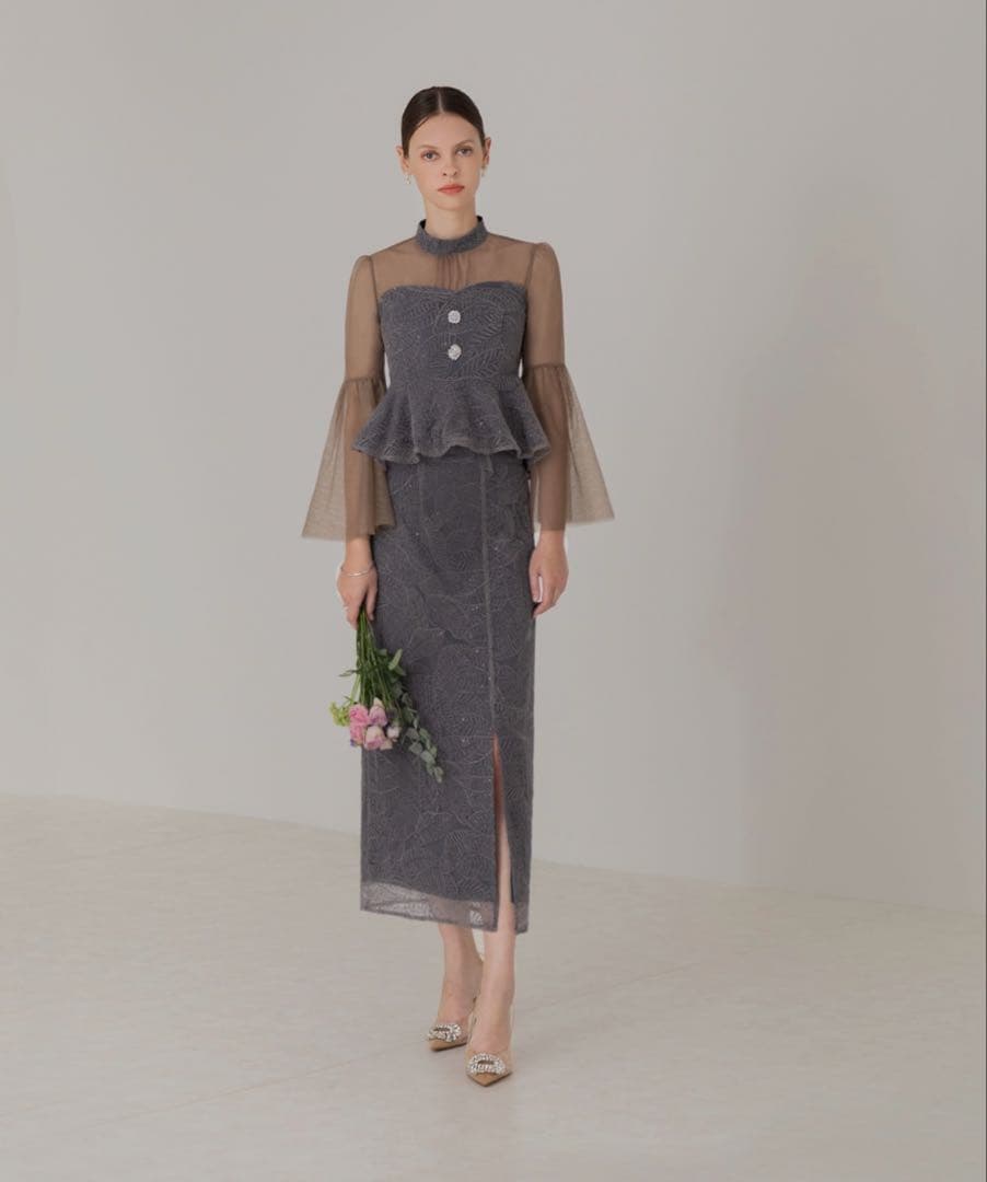 【LEJA】スパンコール刺繍ビジューボタンフレアスリーブセットアップドレス