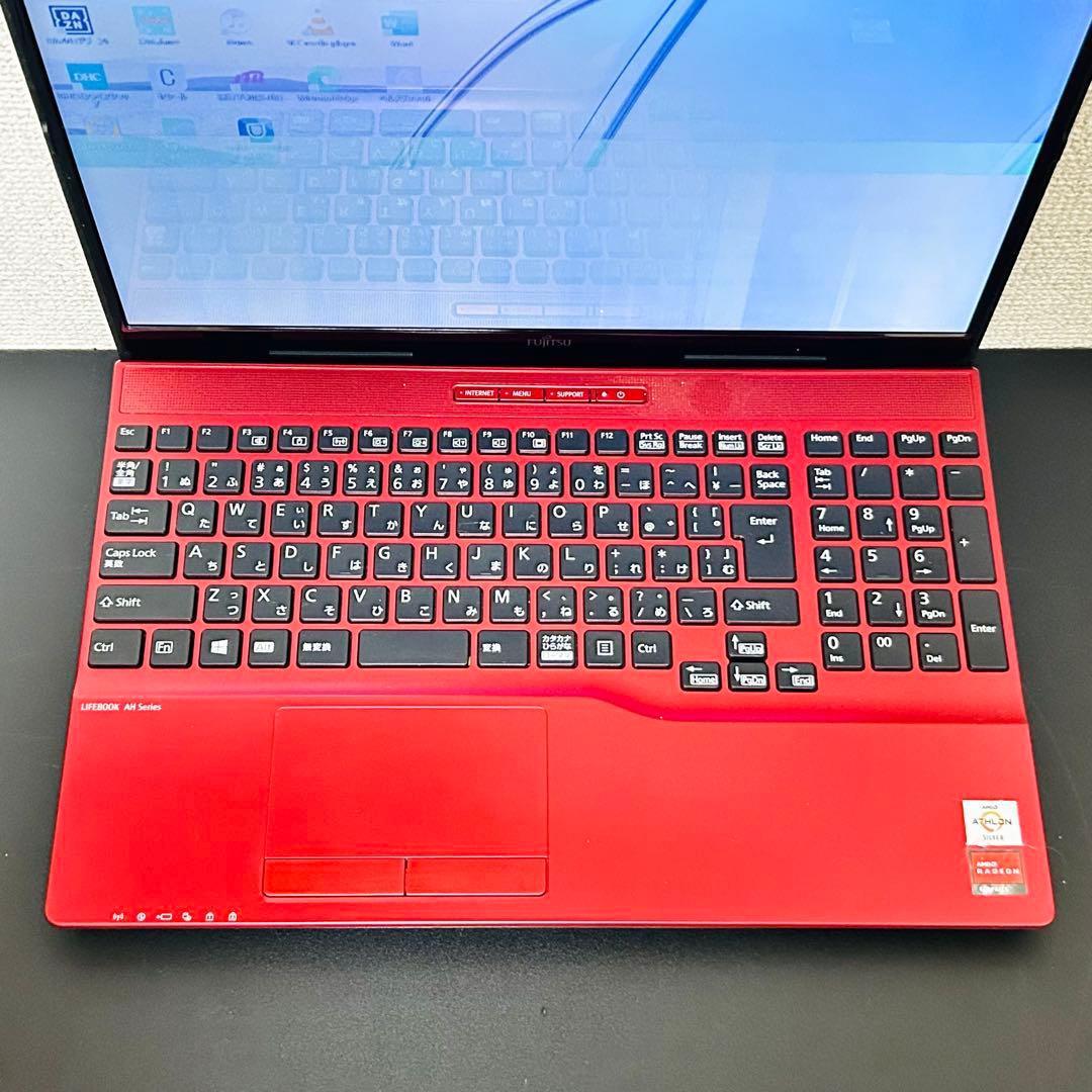 富士通 SSD快適ノートパソコン Windows11+Office レッド