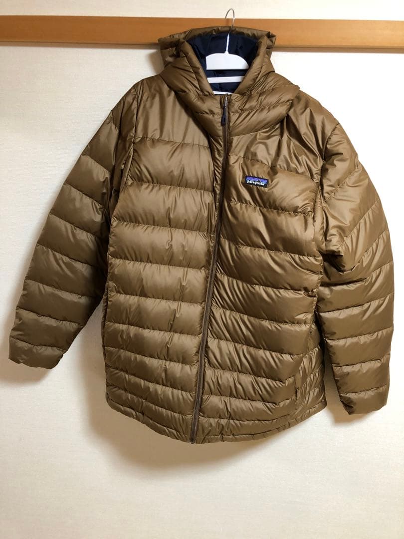 ロ*シ様 【新品】patagonia パタゴニア　ハイロフト　ダウン　フーディ