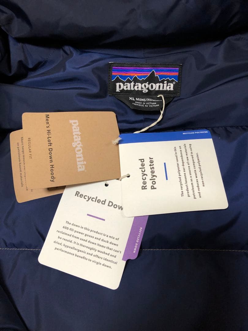 ロ*シ様 【新品】patagonia パタゴニア　ハイロフト　ダウン　フーディ