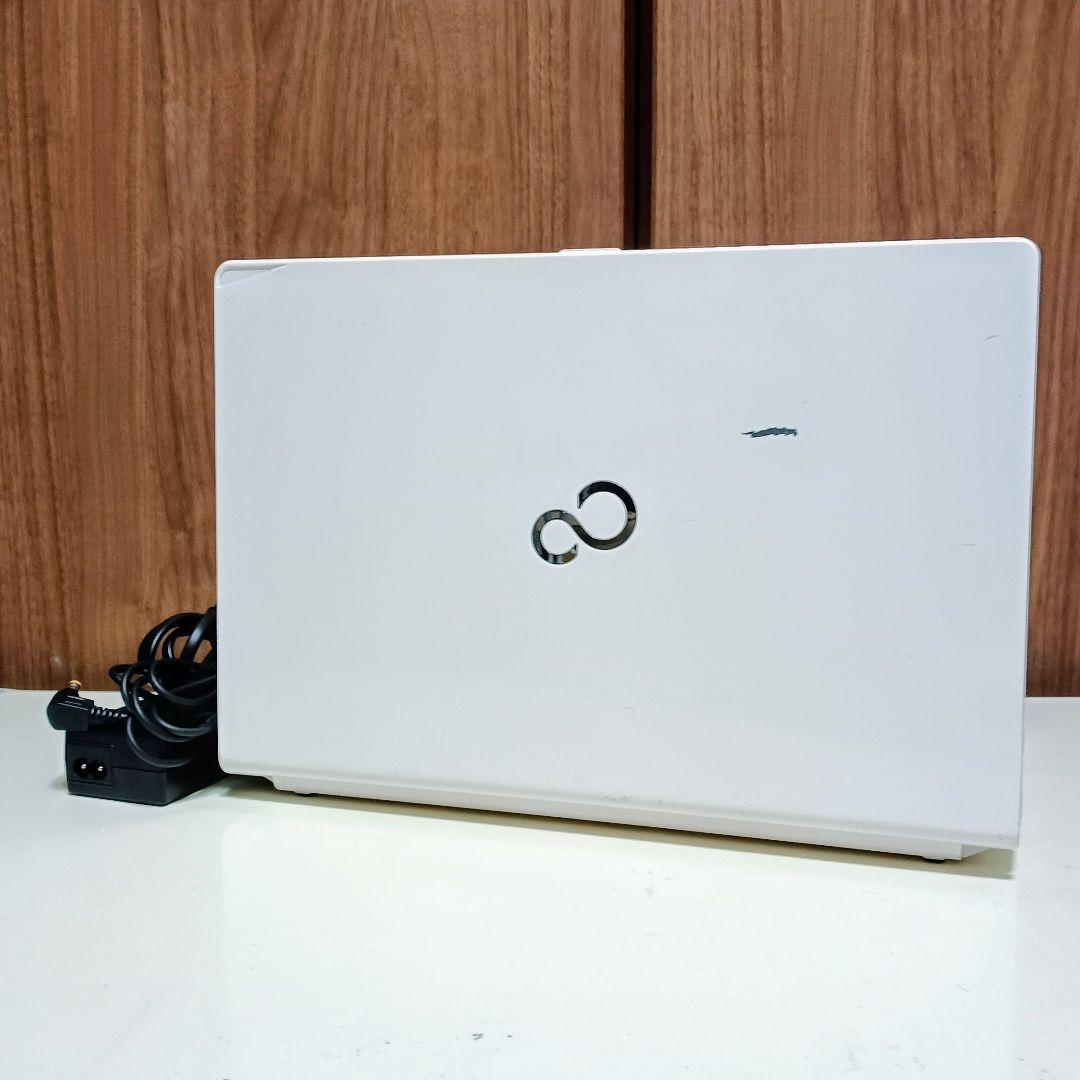 FUJITSU LIFEBOOK Corei5 メモリ6GB SSD256GB