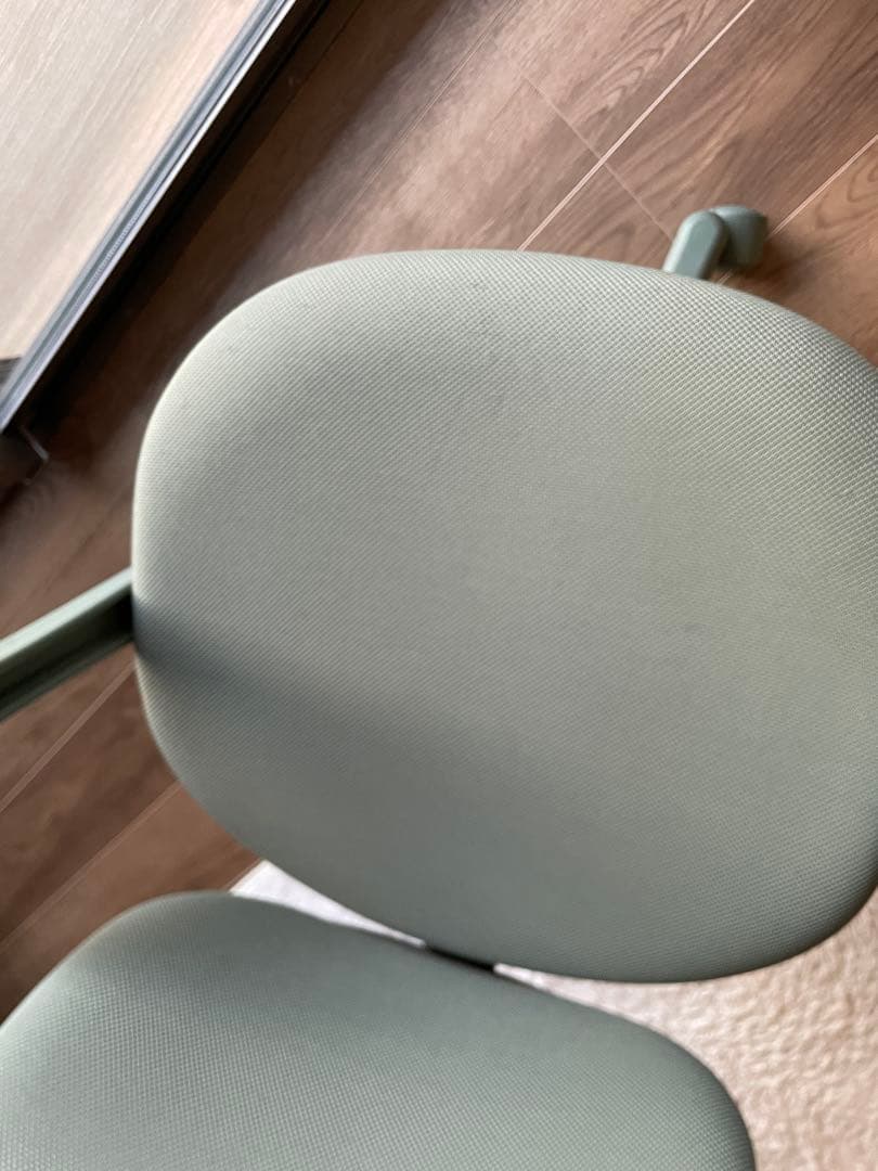 新品！イトーキ　サリダ　グリーン