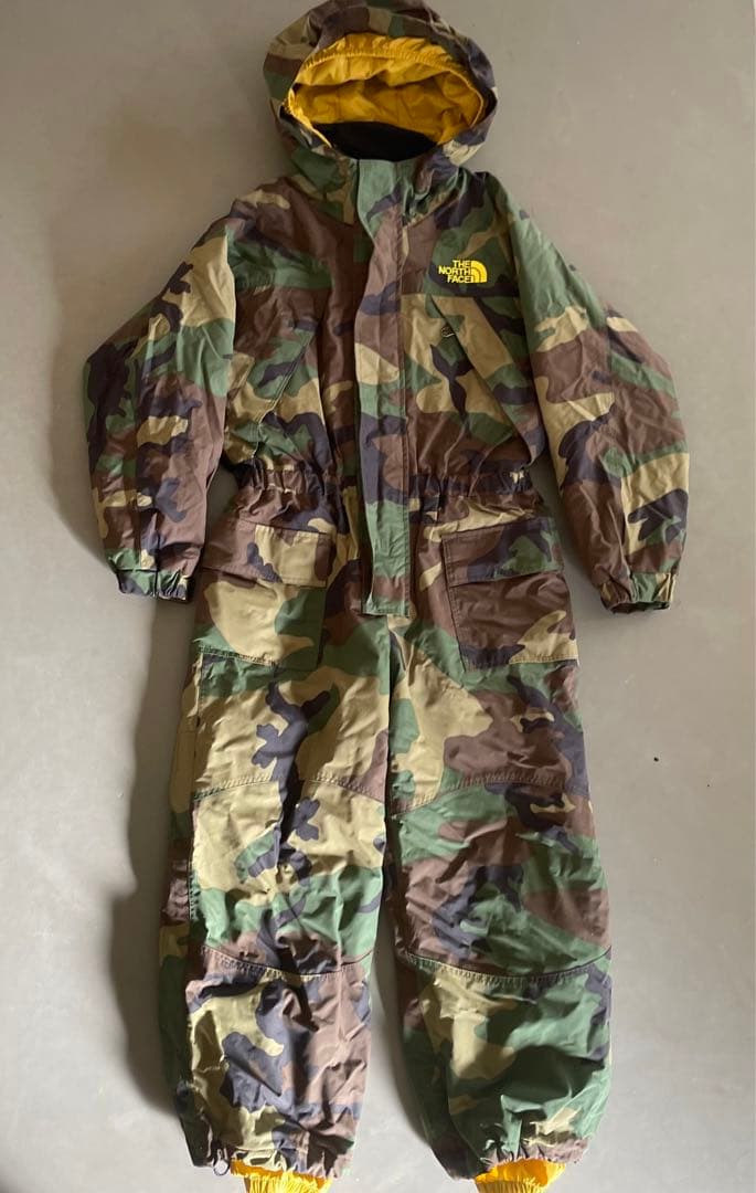 THE NORTH FACE 子ども用　カモフラスキーウェア　つなぎ　120