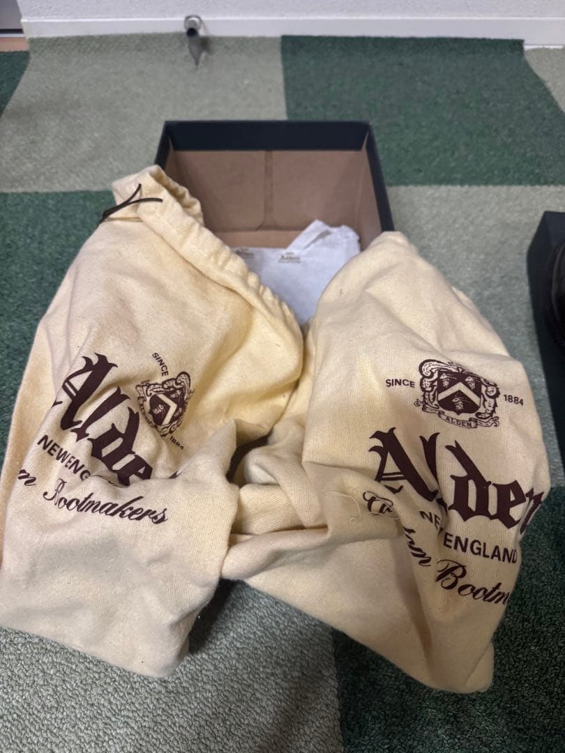 オールデン　コードバン　Vチップ　バーガンディ　8.5 D