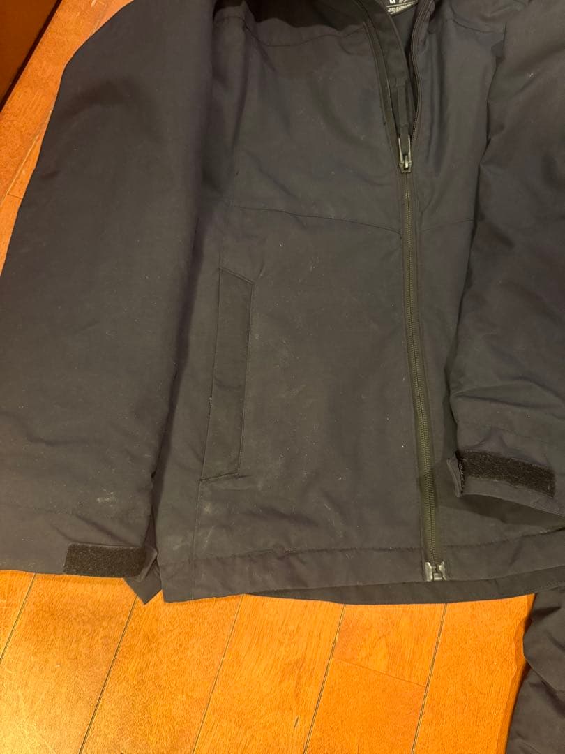 バートン　スキーウェア ジャケットとパンツセット ブラック　Mサイズ　140