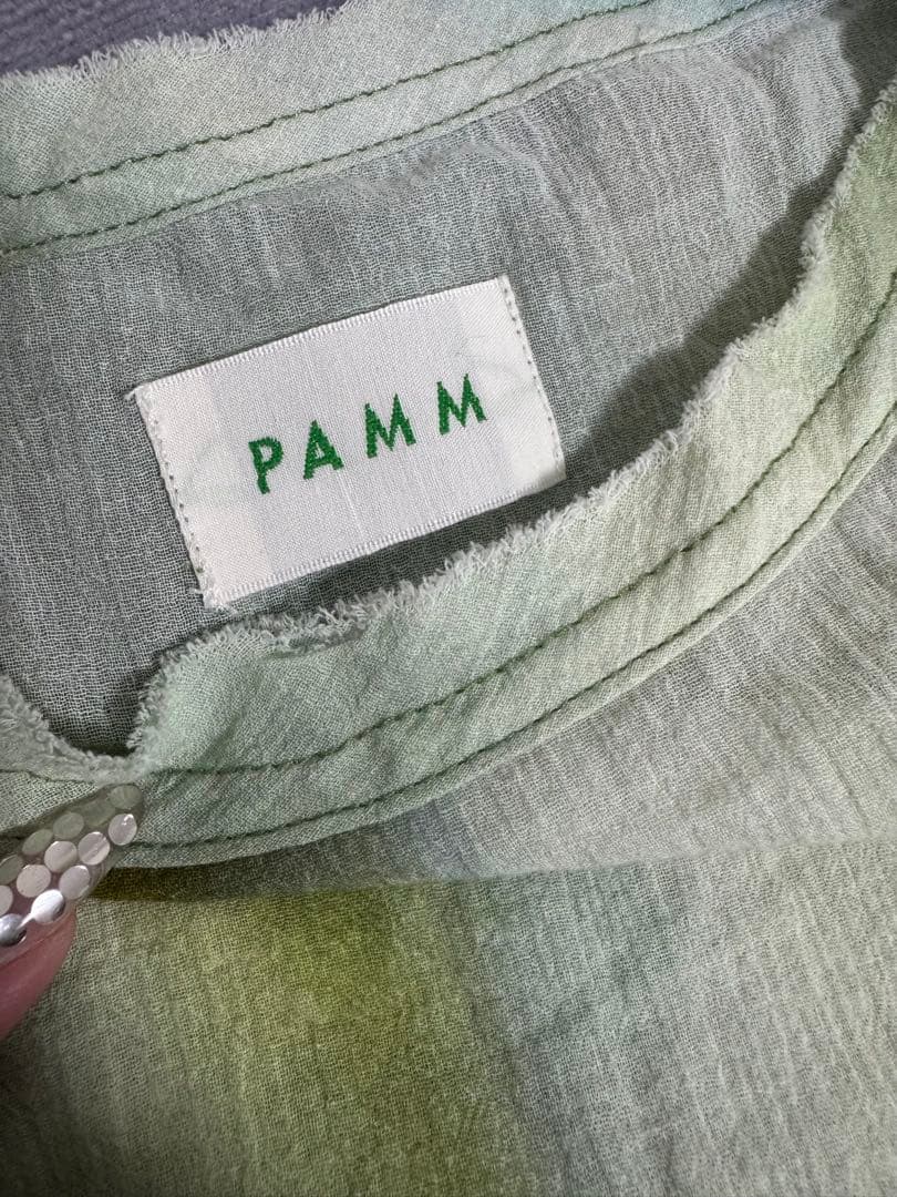 PAMM 「たしかにそこにあった夜」のガーゼトップス(真夜中のバス)