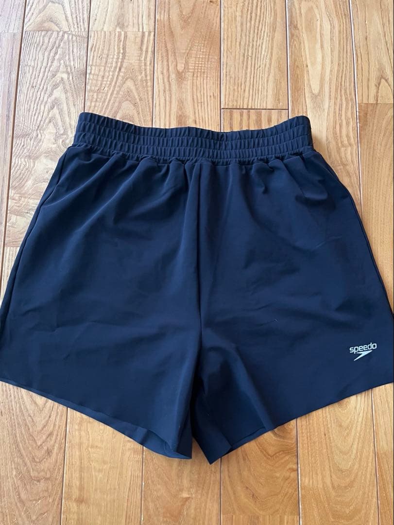 【値札付き】speedo リファインドフレアセパレート 水着