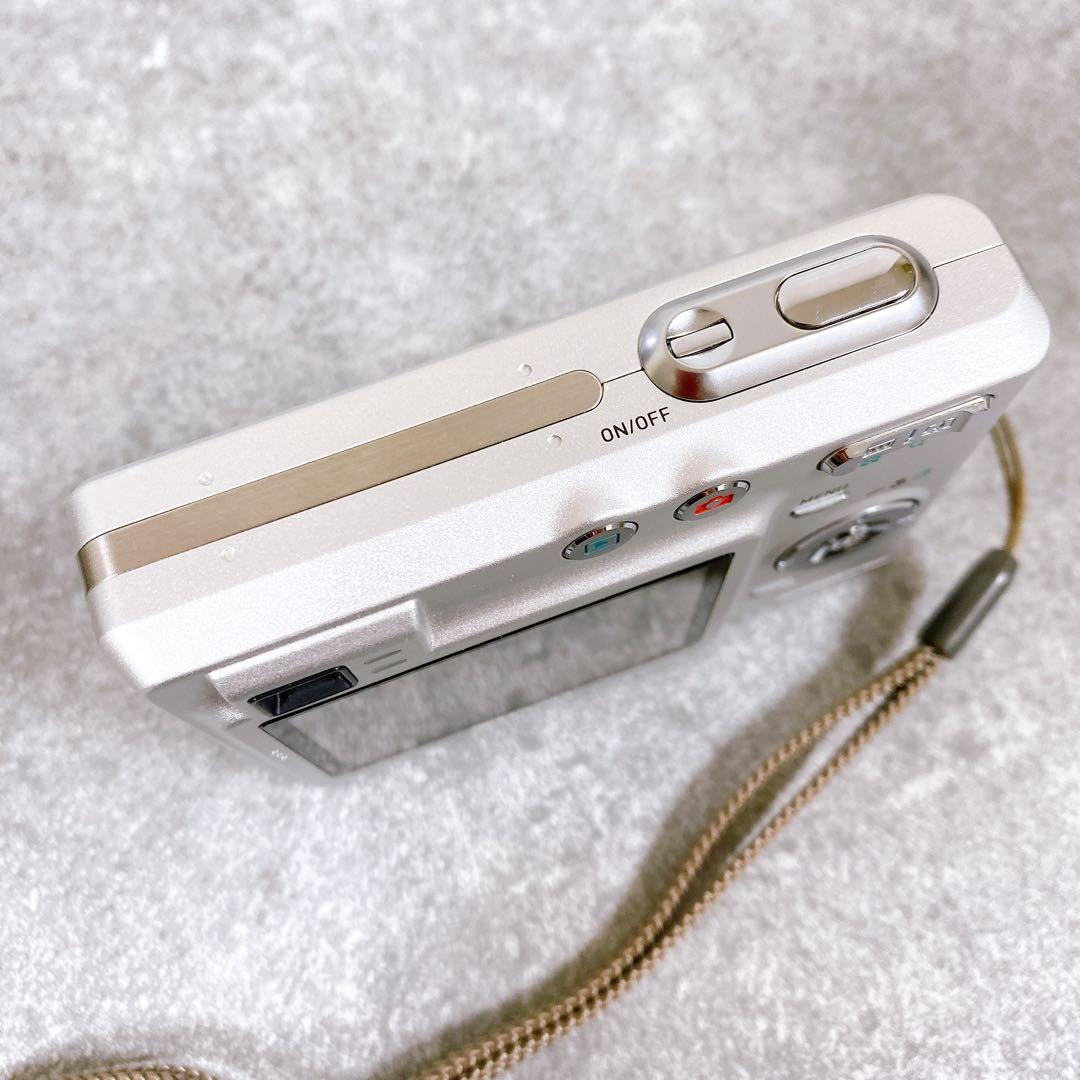 CASIO EXILIM ZOOM EX-Z40 シルバー