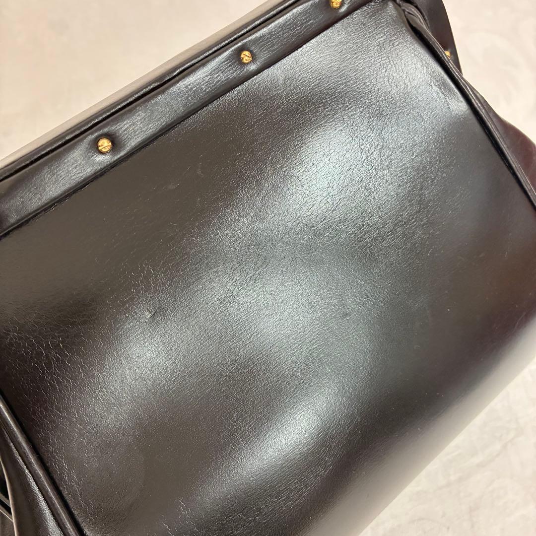 【RobertadiCamerino】レザー がま口 ワンハンドル ハンドバッグ