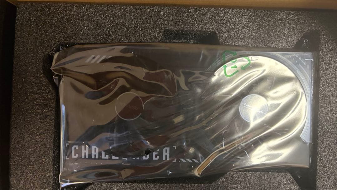 新品AMD RX 9060XT 8GB OC 3年保証