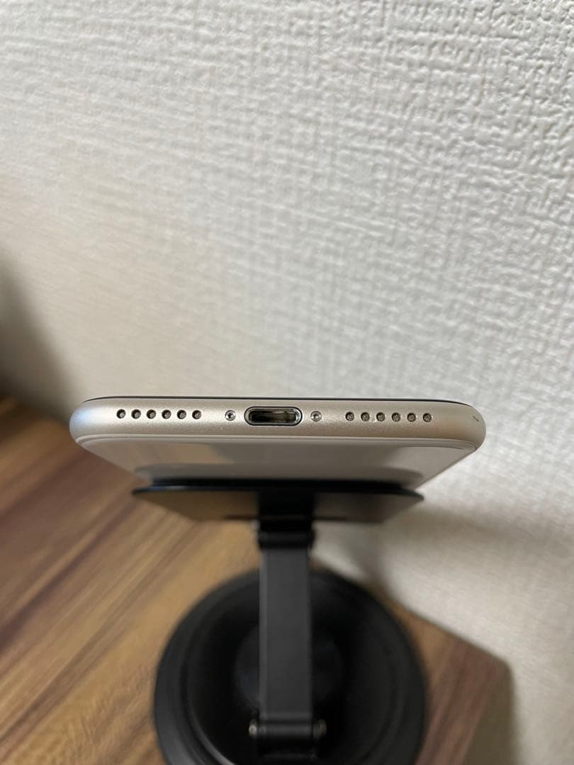 M5【即日発送】バッテリー100% iPhoneSE3 スターライト64GB