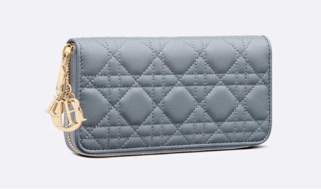 【新品同様】昨年1月購入LadyDiorVoyageur 長財布ラムスキン正規品