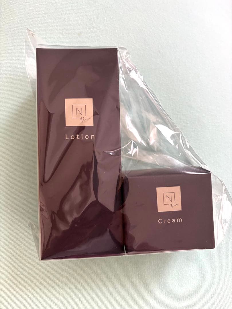 ゆ*ん様 Nオーガニックvie スキンケア4点　洗顔フォーム・化粧水・クリーム・