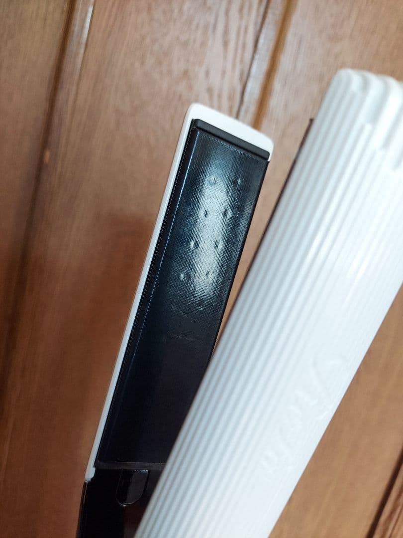 ReFa ストレートヘアアイロン RE-AC02A　ヘアアイロンポーチ付です