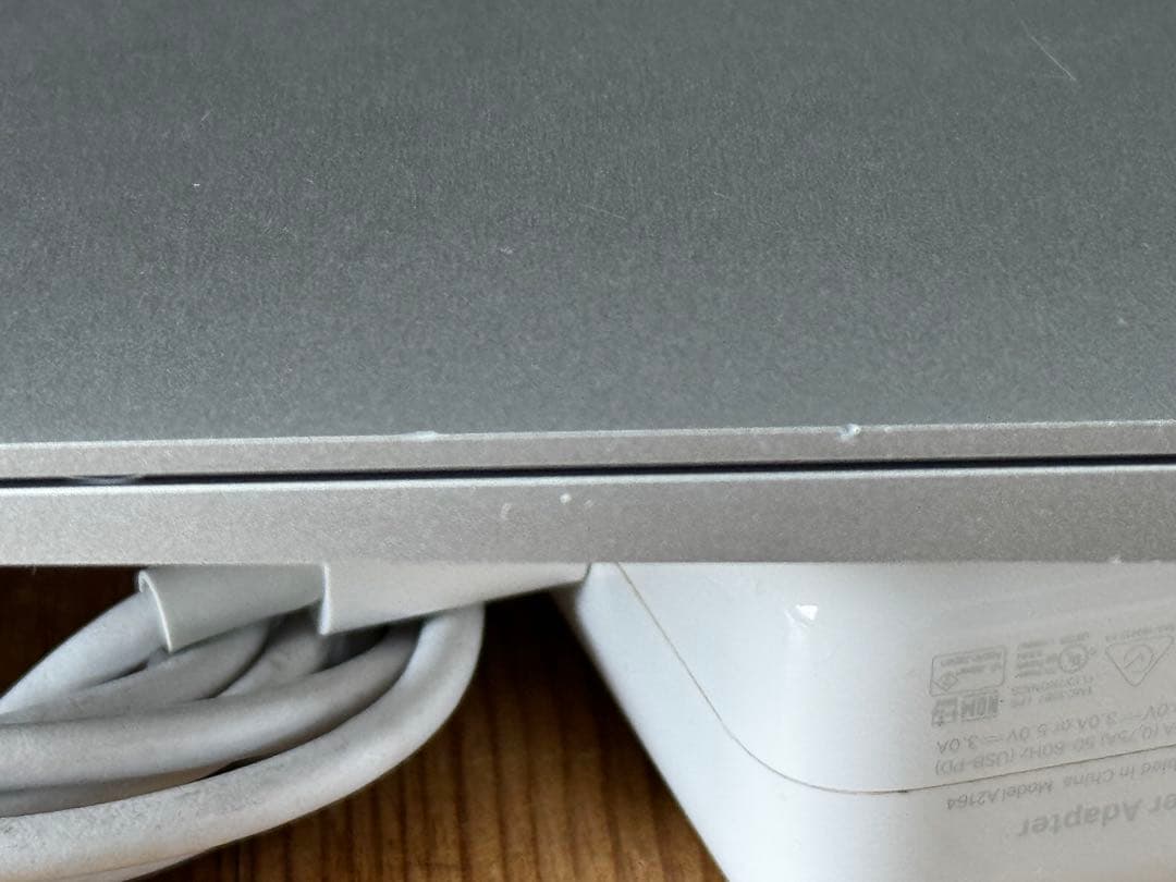 Apple MacBook Air (M1, 2020) 本体　日本語版