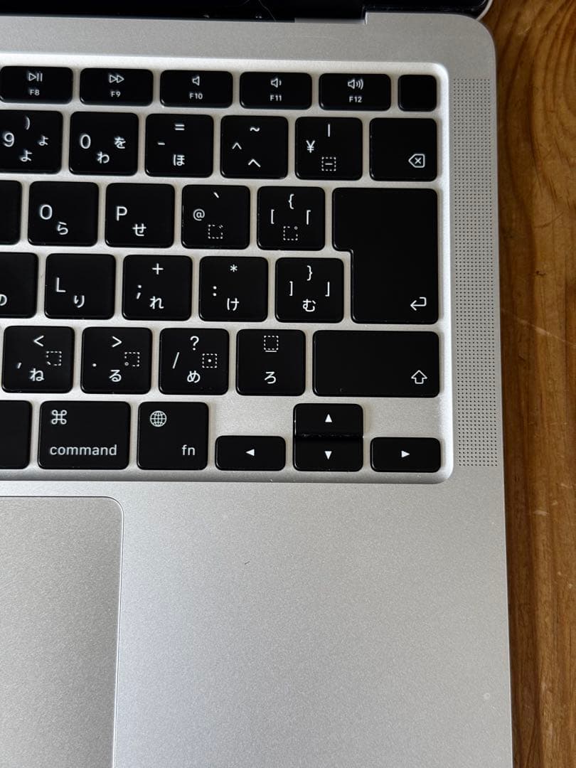 Apple MacBook Air (M1, 2020) 本体　日本語版