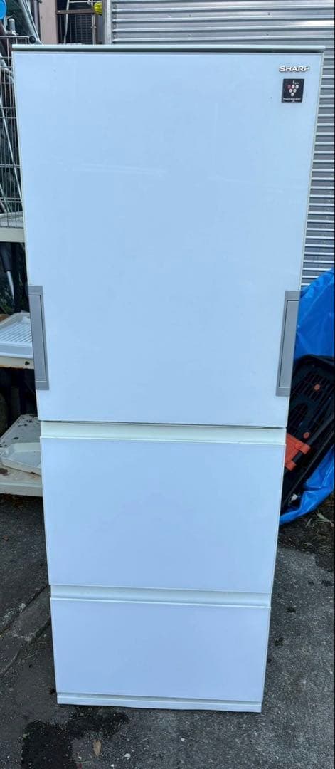 無料配送あり　SHARP 冷蔵庫　SJ-GW35C-W 2017年製　350L