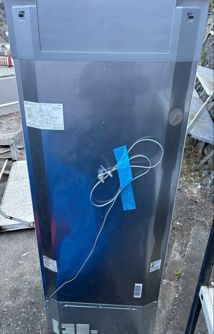 無料配送あり　SHARP 冷蔵庫　SJ-GW35C-W 2017年製　350L