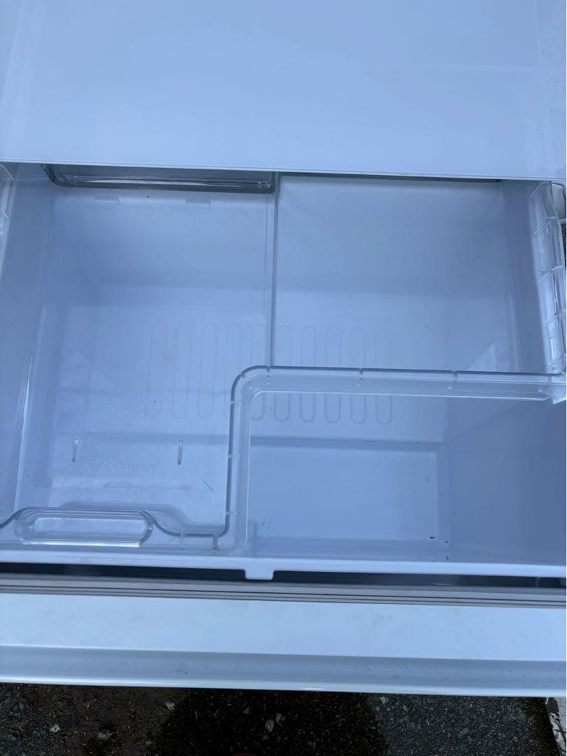 無料配送あり　SHARP 冷蔵庫　SJ-GW35C-W 2017年製　350L