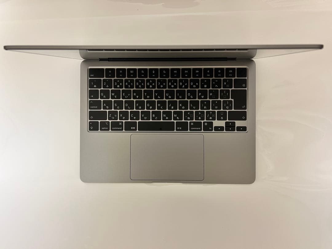 美品MacBookAir 2024 13インチ M3 256GB スペースグレイ