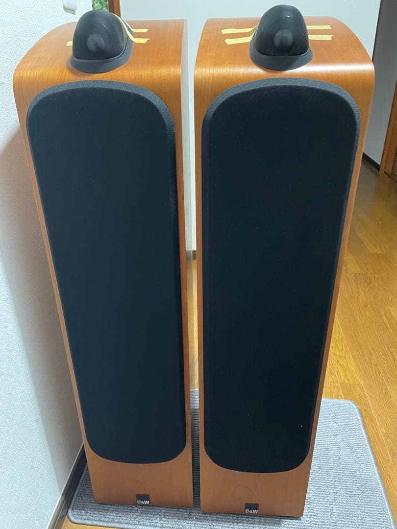 スピーカー・ウーファー B&W 703