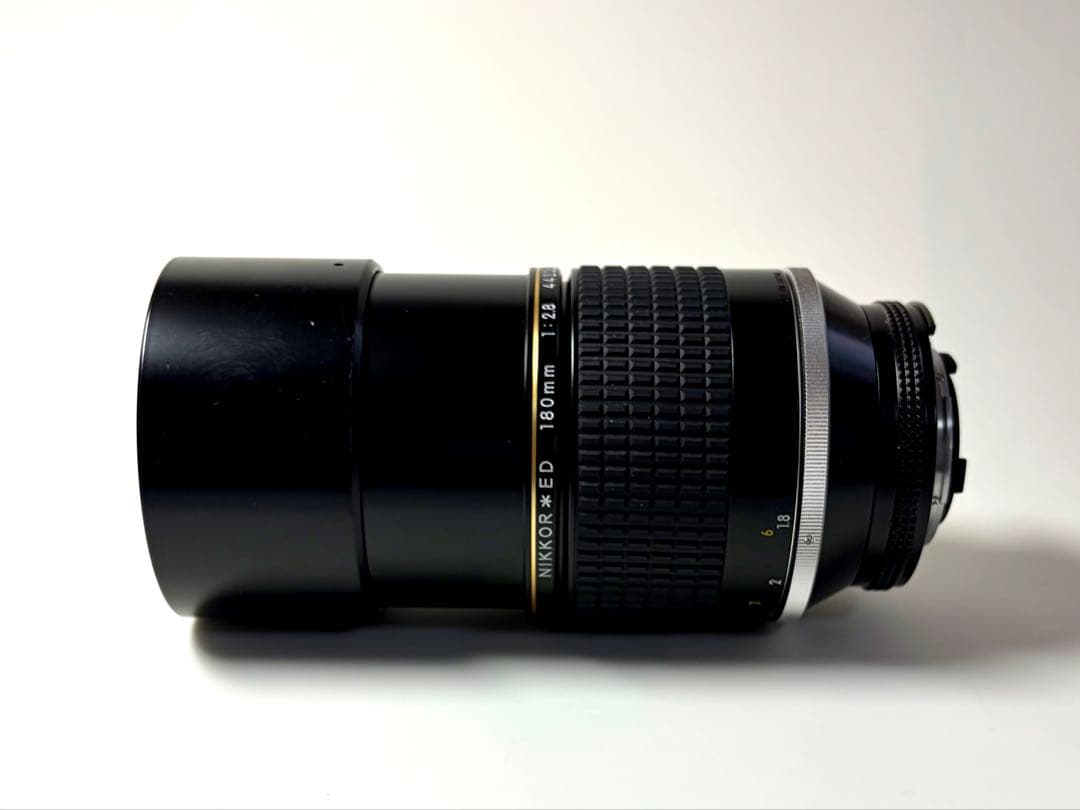 NIKKOR ED 180mm f/2.8 レンズ
